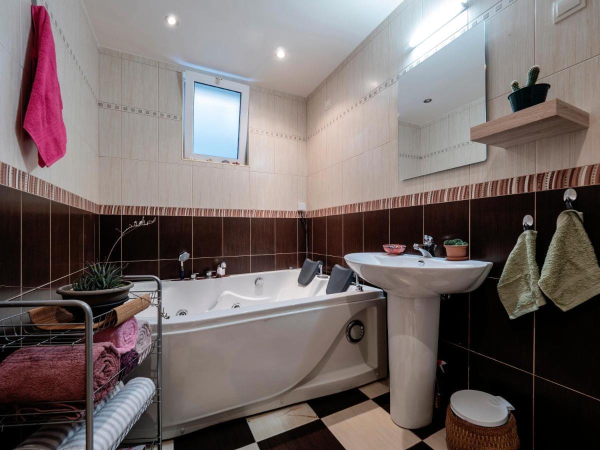 Casa Al Mare Petrovac, Montenegro エクステリア 写真